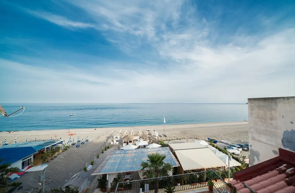 Apartamento La Terrazza Sul Mare Letojanni